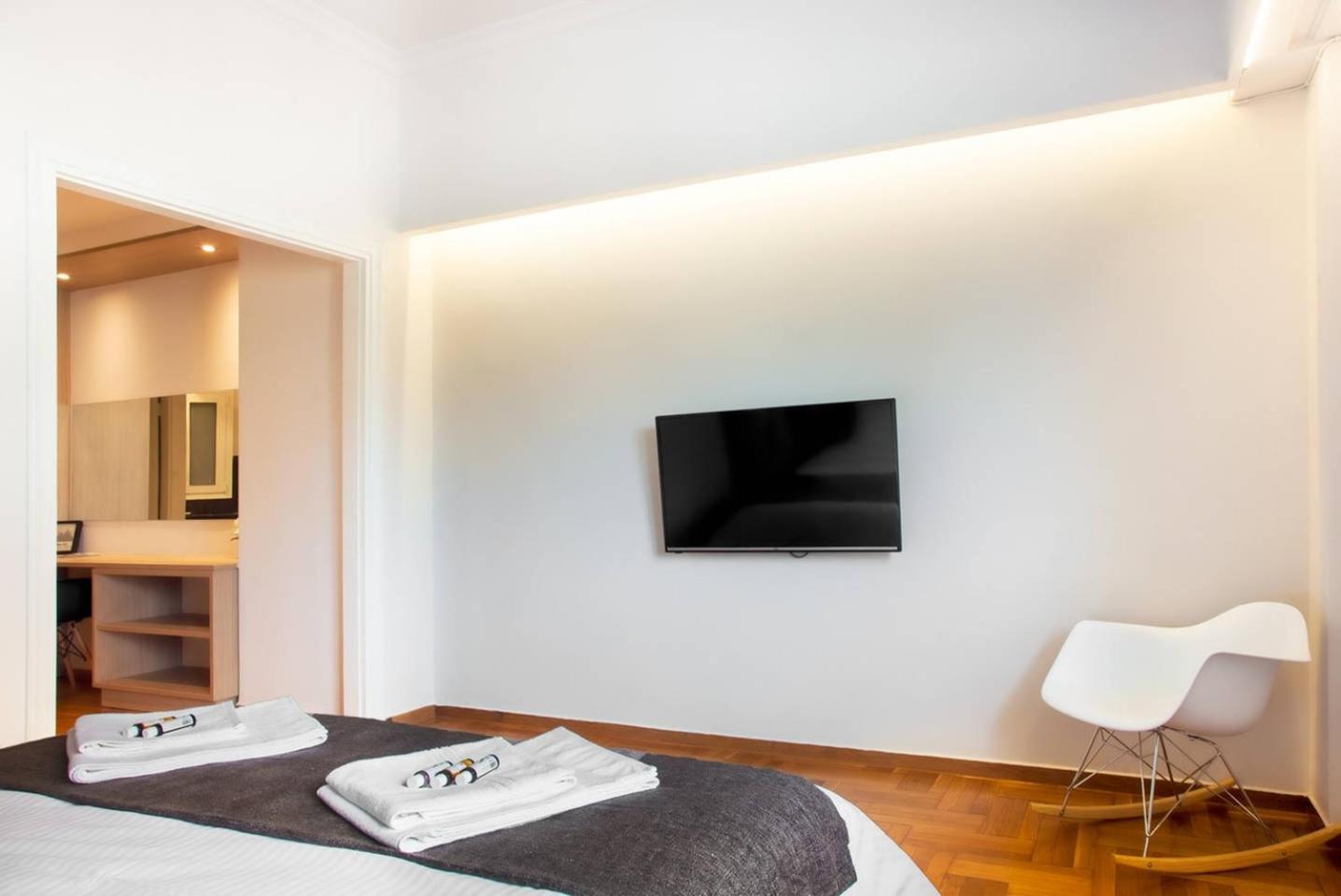 Toni'S Brand-New Studio Next To Syntagma Square Афины Экстерьер фото